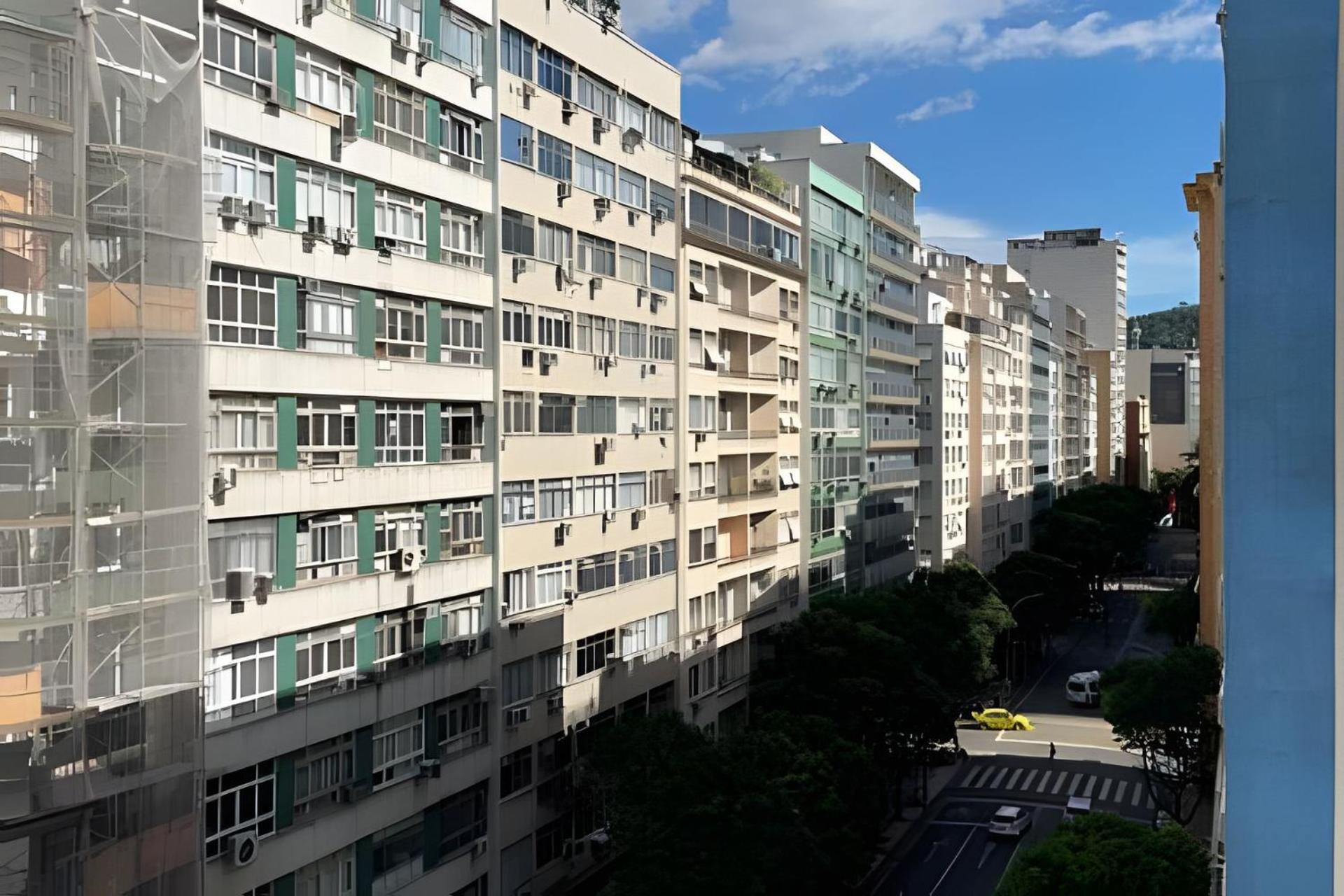 Sunny Copacabana *